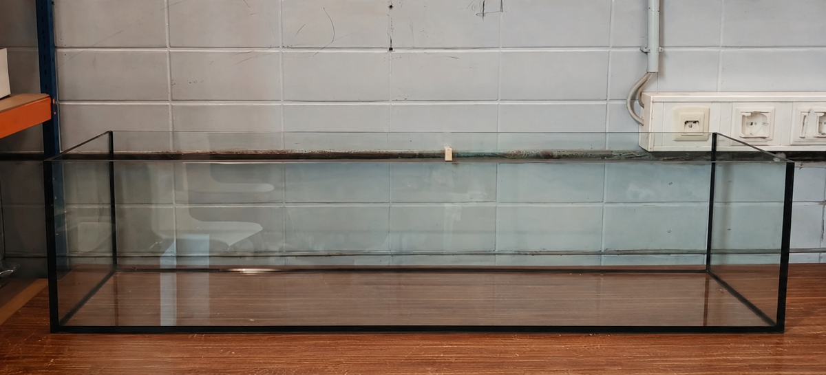 Aquarium 120×40×35 cm, Kundenrückläufer – Ansicht 1