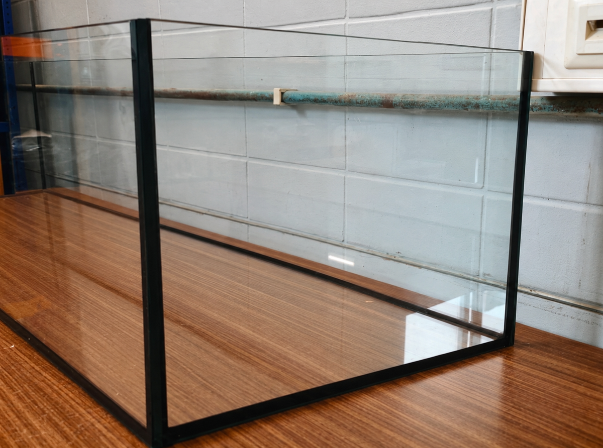Aquarium 120×40×35 cm, Kundenrückläufer – Ansicht 3