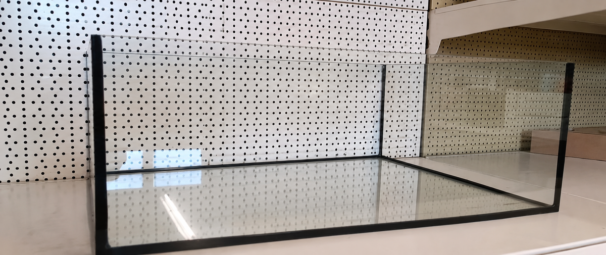 Aquarium 65×46×25 cm Floatglas 6 mm, Silikon schwarz – Ansicht 3