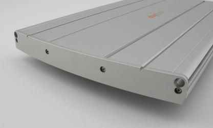 daytime pendix – Detailansicht des Aluminiumprofils und Kopfstücks