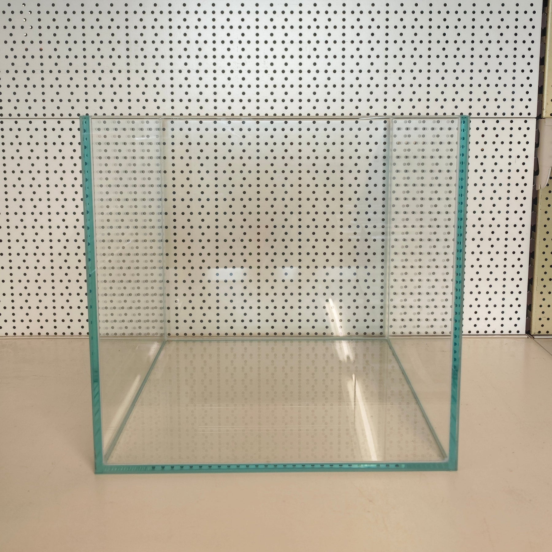 Aquarium 30x20x20cm "Orange Edition" with glass sliding cover
