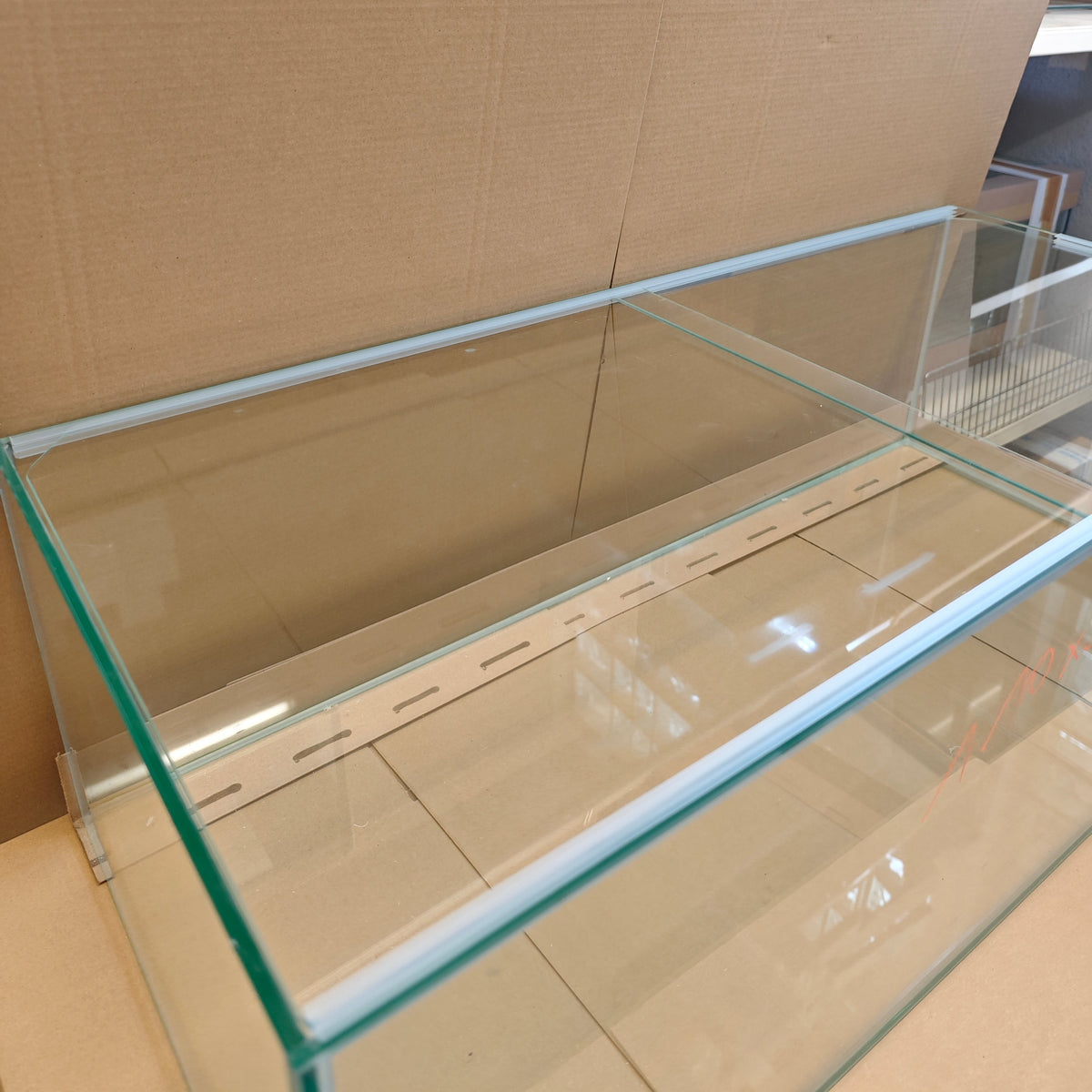 Aquarium 110x50x35cm, verre flotté 8mm, 192 litres avec couvercle