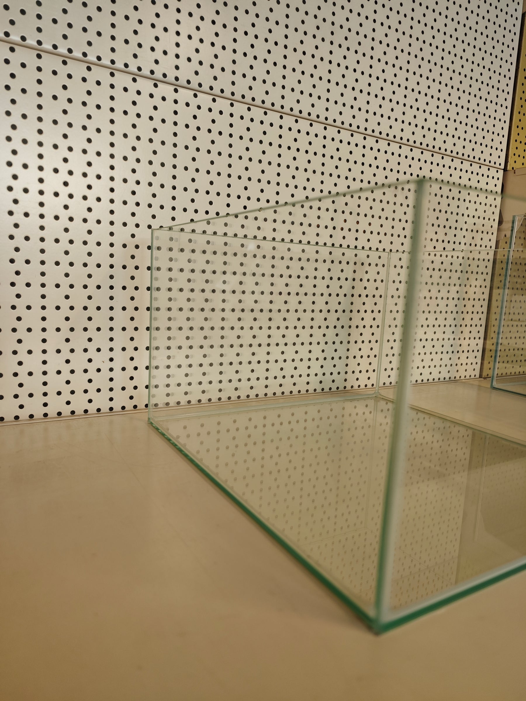 Aquarium 38x36x22cm, Float 4mm, 30 Liter