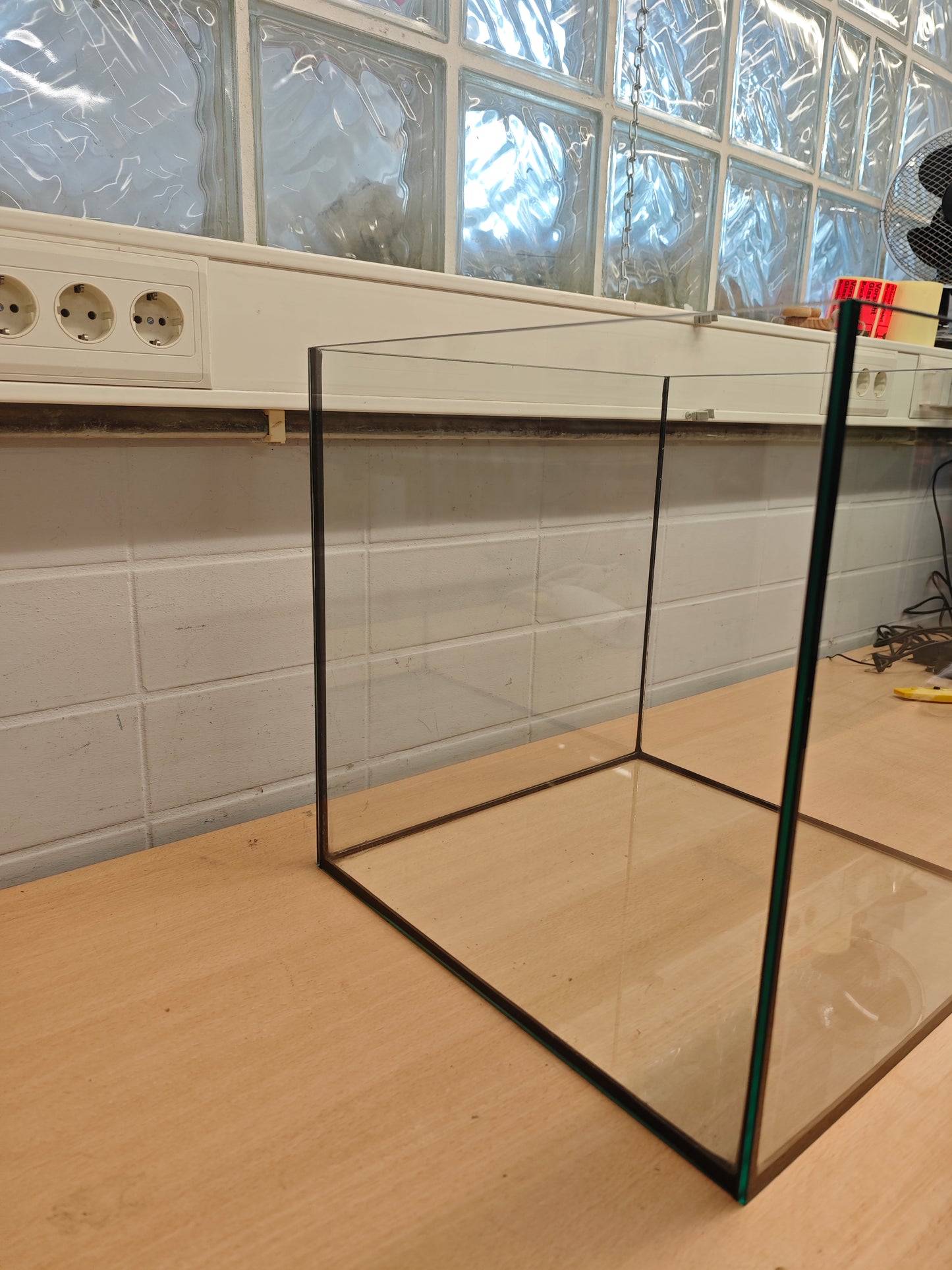 B-Ware: Aquarium Cube 91 Liter 45x45x45cm