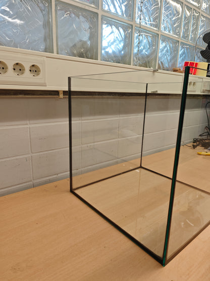 B-Ware: Aquarium Cube 91 Liter 45x45x45cm