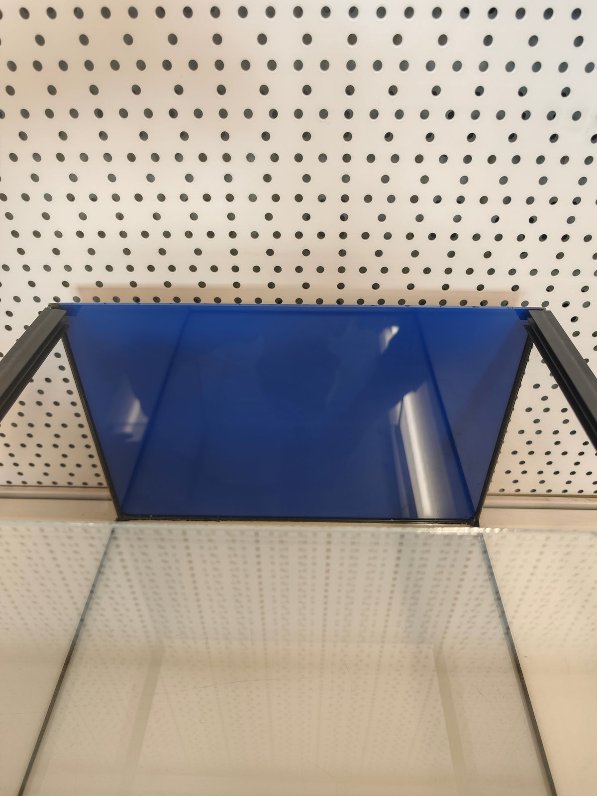 Aquarium 33x38x22 pour étagère Kallax, fond bleu