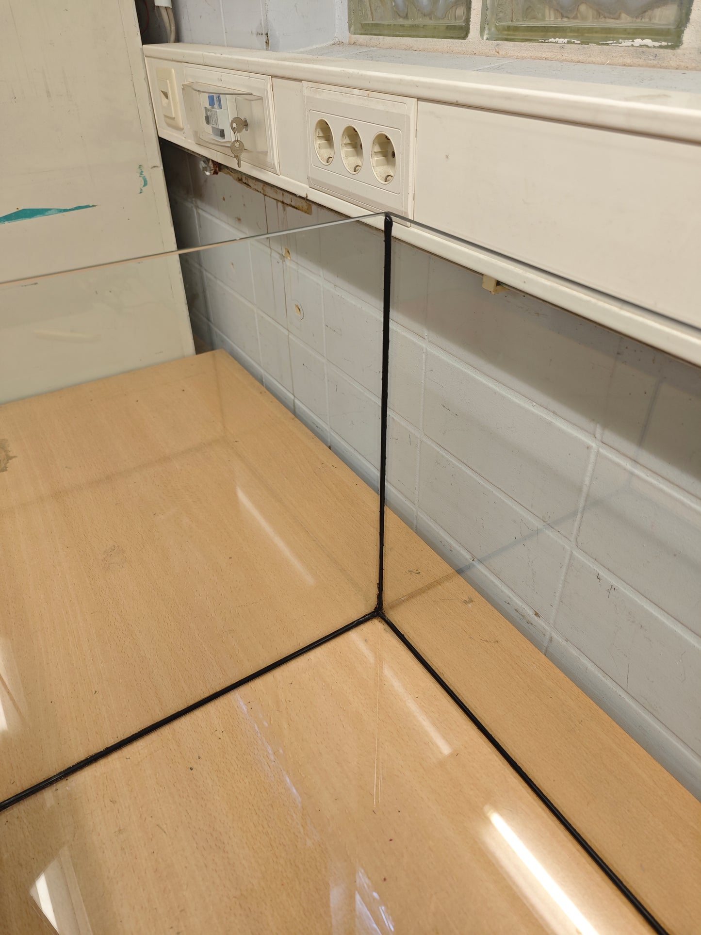 B-Ware: Aquarium Cube 91 Liter 45x45x45cm