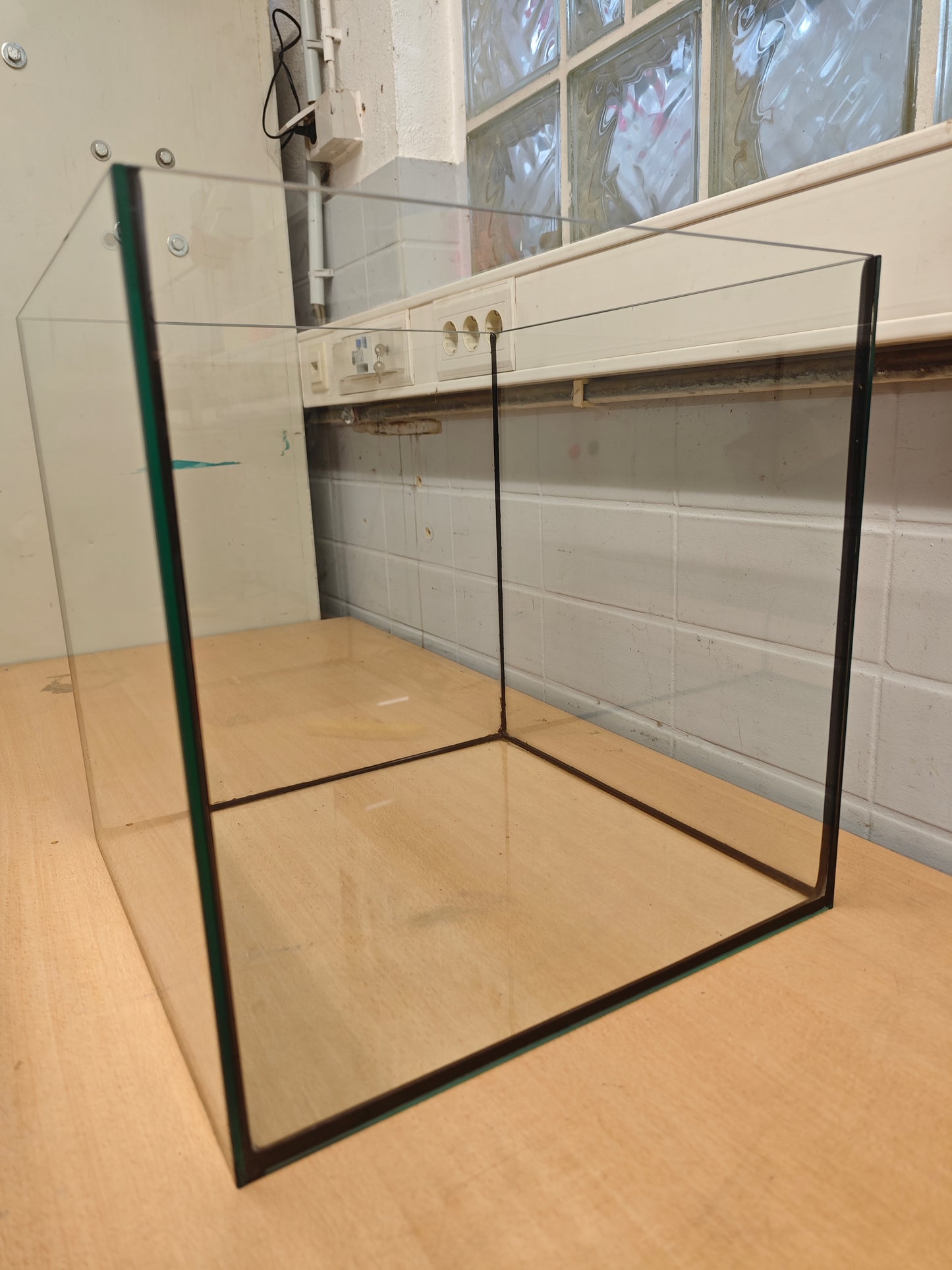 B-Ware: Aquarium Cube 91 Liter 45x45x45cm