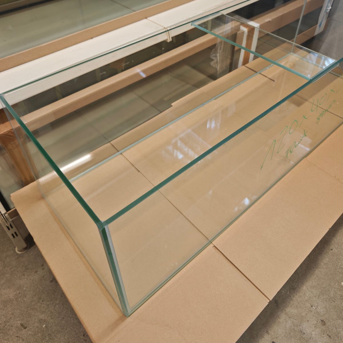 Aquarium 120x40x35 verre flotté 8mm, 168 litres